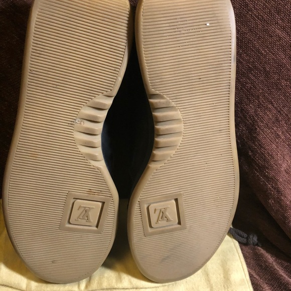 Authentic Louis Vuitton Sneakers - Picture 6 of 6